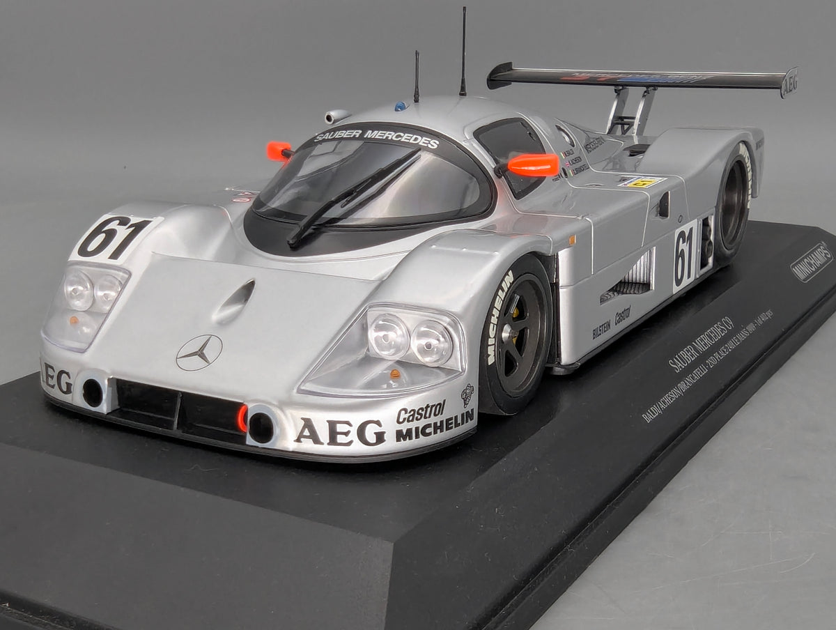 Modellautos 1:18 Minichamps Sauber Mercedes C9 2nd 24h Le Mans 1989 #61 mitOVP