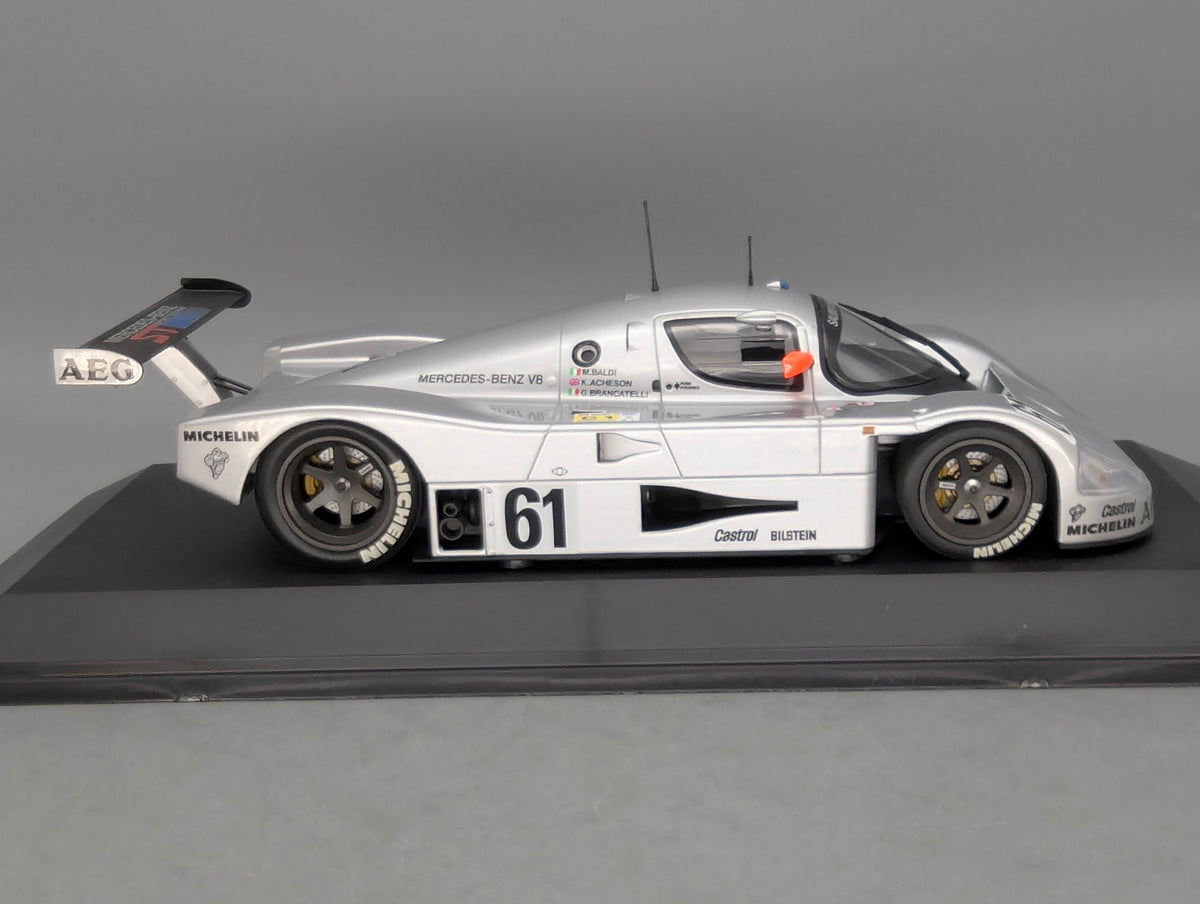 Modellautos 1:18 Minichamps Sauber Mercedes C9 2nd 24h Le Mans 1989 #61 mitOVP