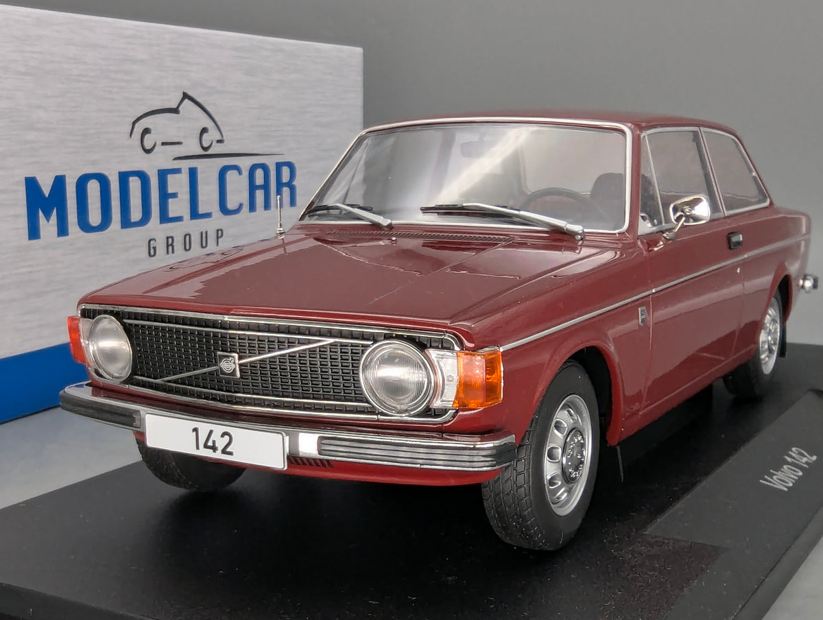 Modellautos 1:18 MCG Modelcar Group 18443 Volvo 142 Burgundy Red mit OVP