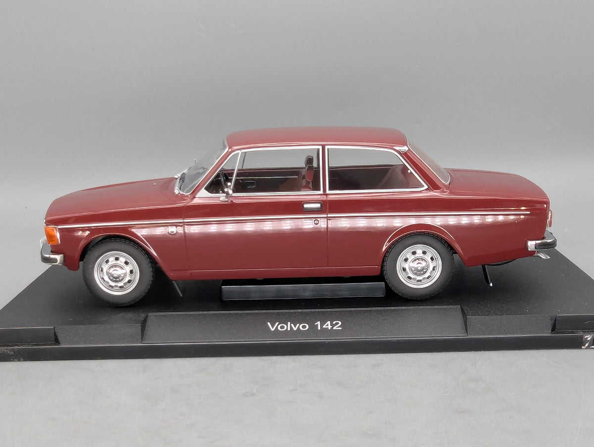 Modellautos 1:18 MCG Modelcar Group 18443 Volvo 142 Burgundy Red mit OVP
