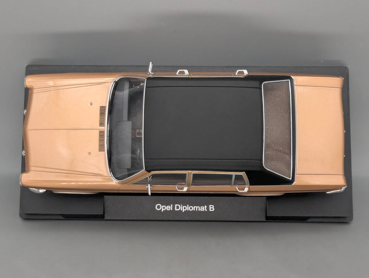 Modellautos 1:18 MCG Modelcar Group 18335 Opel Diplomat B Beige Metallic mit OVP
