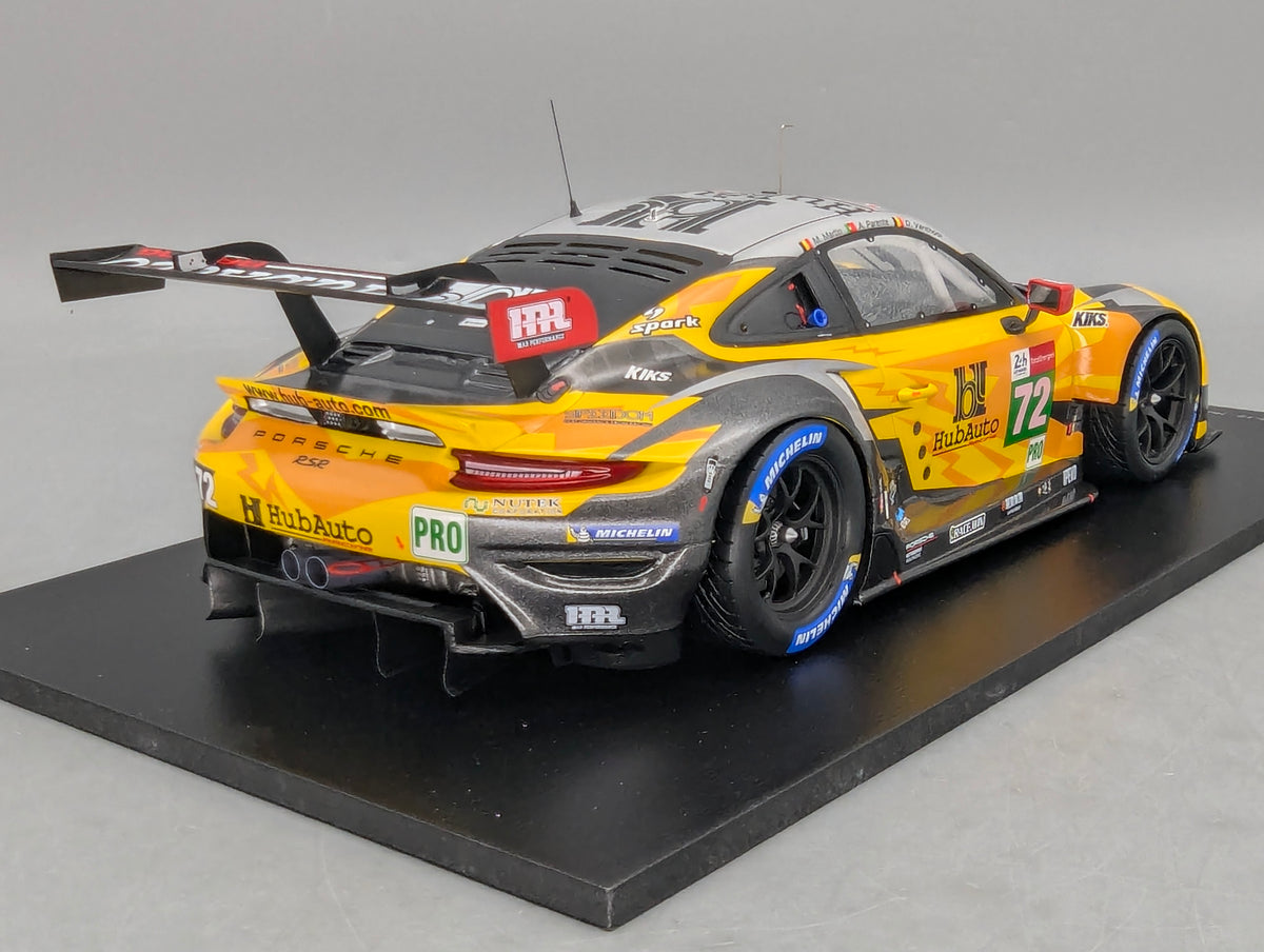 Modellautos 1:18 Spark Porsche 911 RSR-19 24h Le Mans 2021 #72 mit OVP