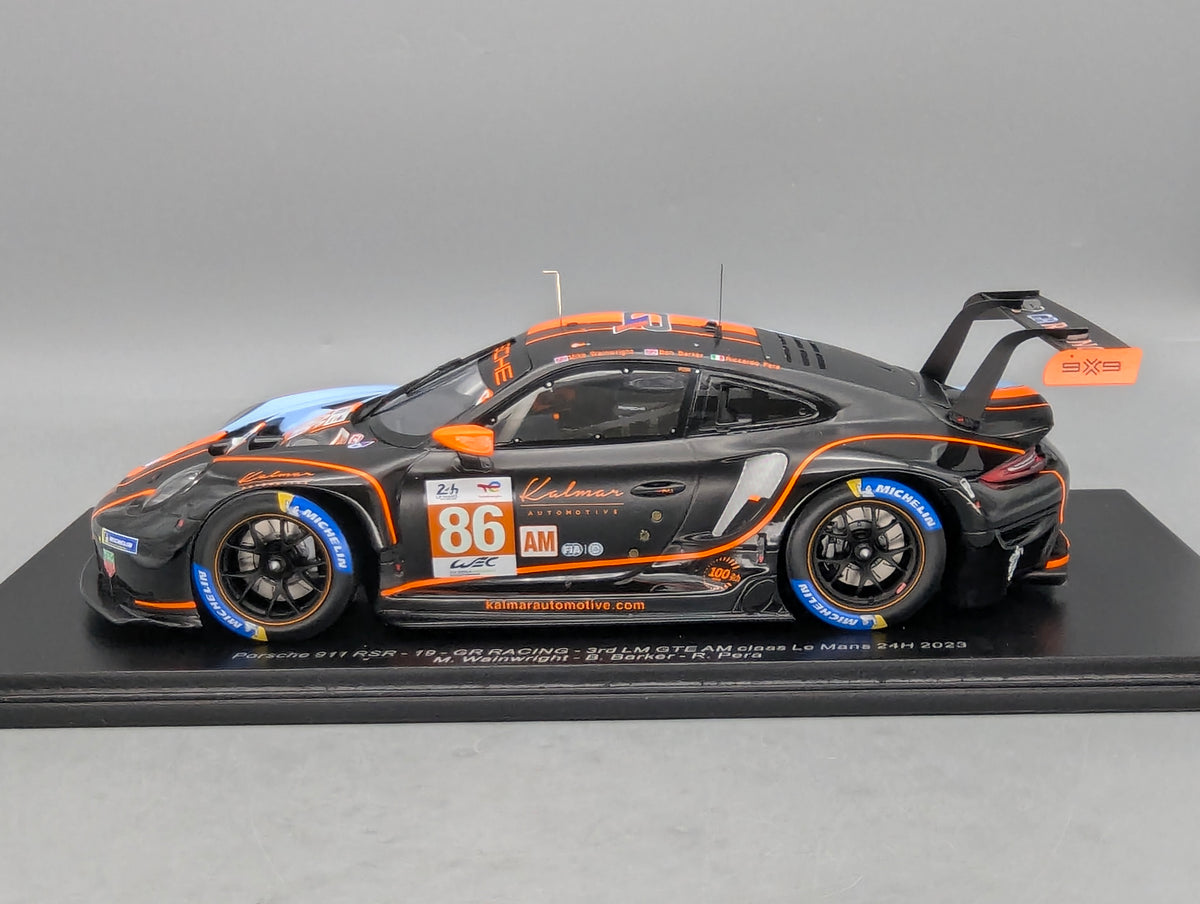 Modellautos 1:18 Spark Porsche 911 RSR-19 24h Le Mans 2023 #86 mit OVP