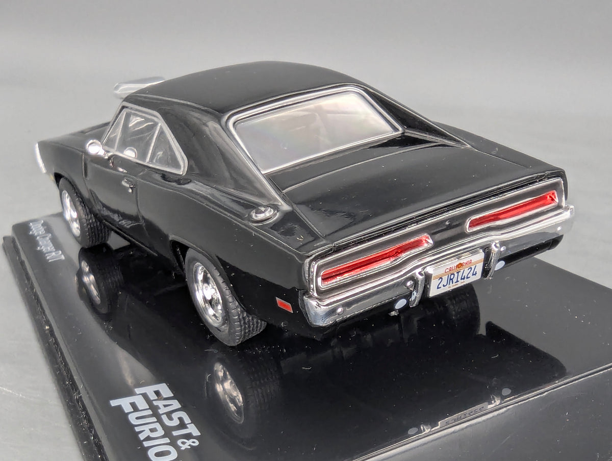 Modellautos 1:43 Ixo/PCT/DeAgostini Dodge Charger R/T Fast & Fourious + Vitrine