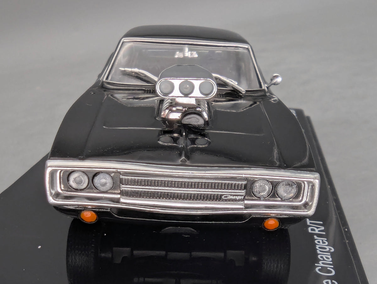 Modellautos 1:43 Ixo/PCT/DeAgostini Dodge Charger R/T Fast & Fourious + Vitrine