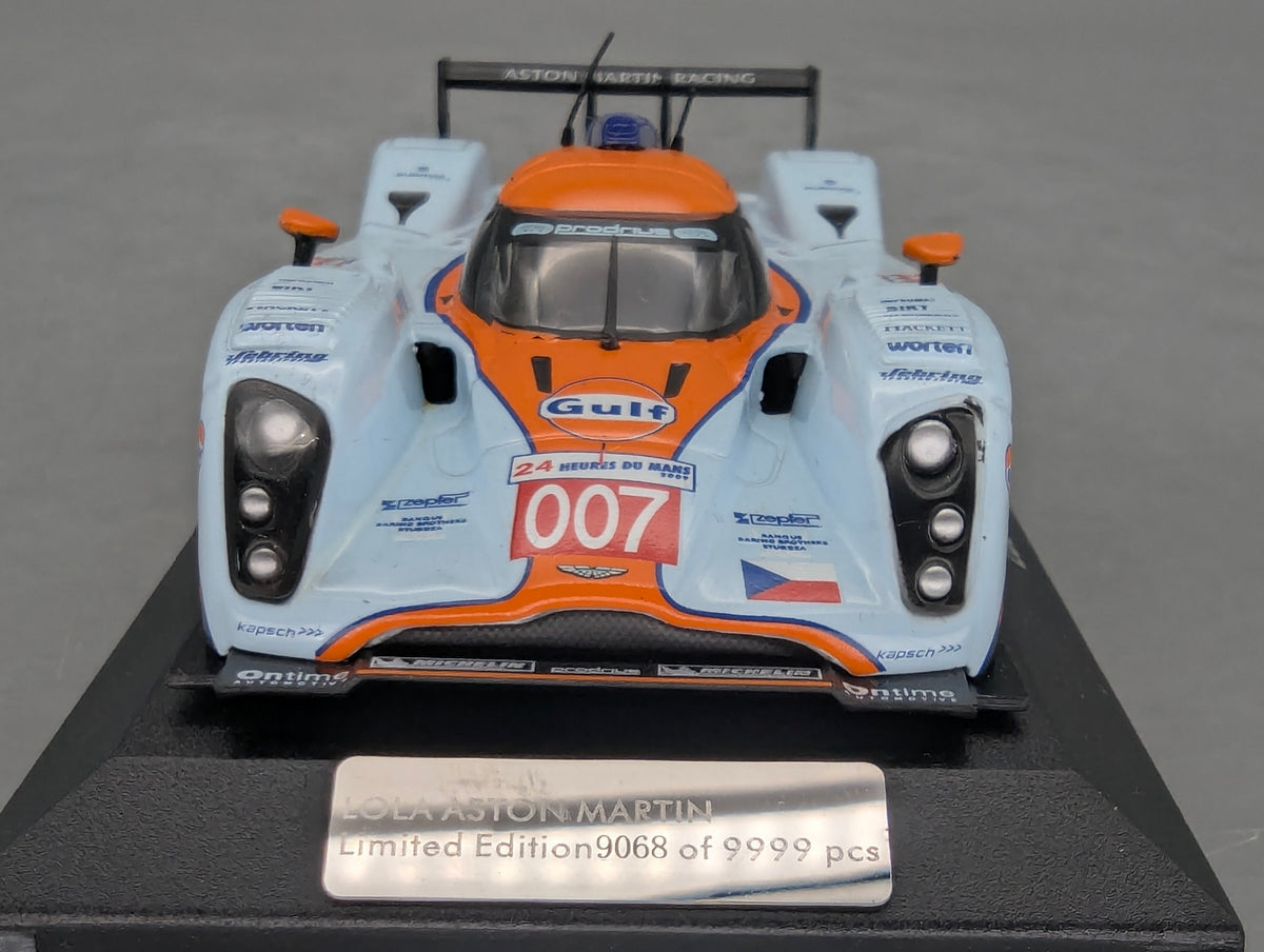 Modellautos 1:43 Ixo Lola Aston Martin B09/60 LMP1 24h Le Mans 2009 #007 mit OVP