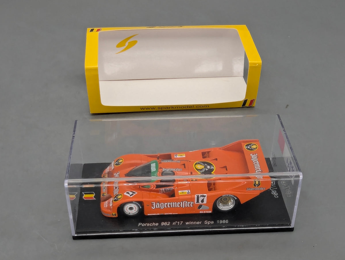 Modellautos 1:43 Spark SB007 Porsche 962 WINNER Spa 1986 #17 Jelinski Boutse OVP