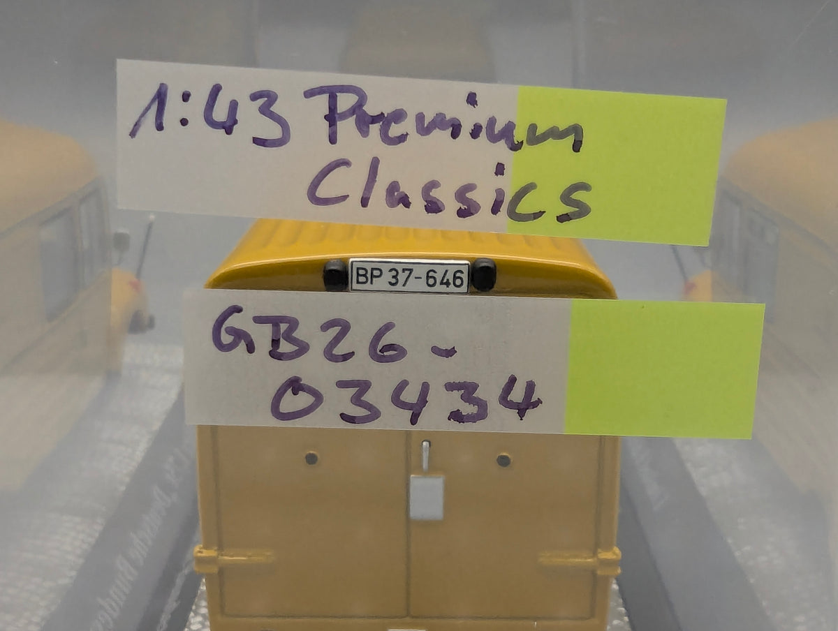 Modellautos 1:43 Premium ClassiXXs Opel Blitz 1,75t Deutsche Bundespost Vitrine