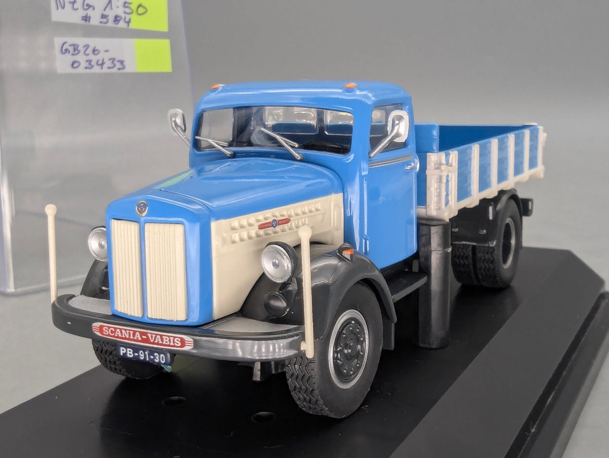 LKW Modell 1:50 NZG 584 Scania Vabis L60 Pritschen LKW Blau Weiß mit Vitrine
