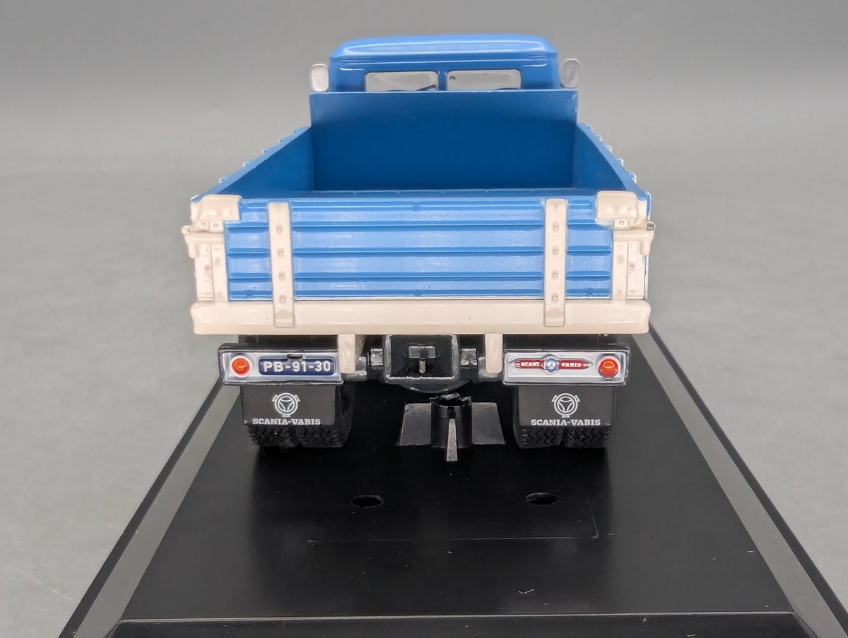 LKW Modell 1:50 NZG 584 Scania Vabis L60 Pritschen LKW Blau Weiß mit Vitrine