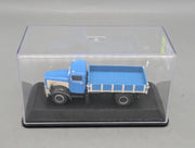 LKW Modell 1:50 NZG 584 Scania Vabis L60 Pritschen LKW Blau Weiß mit Vitrine