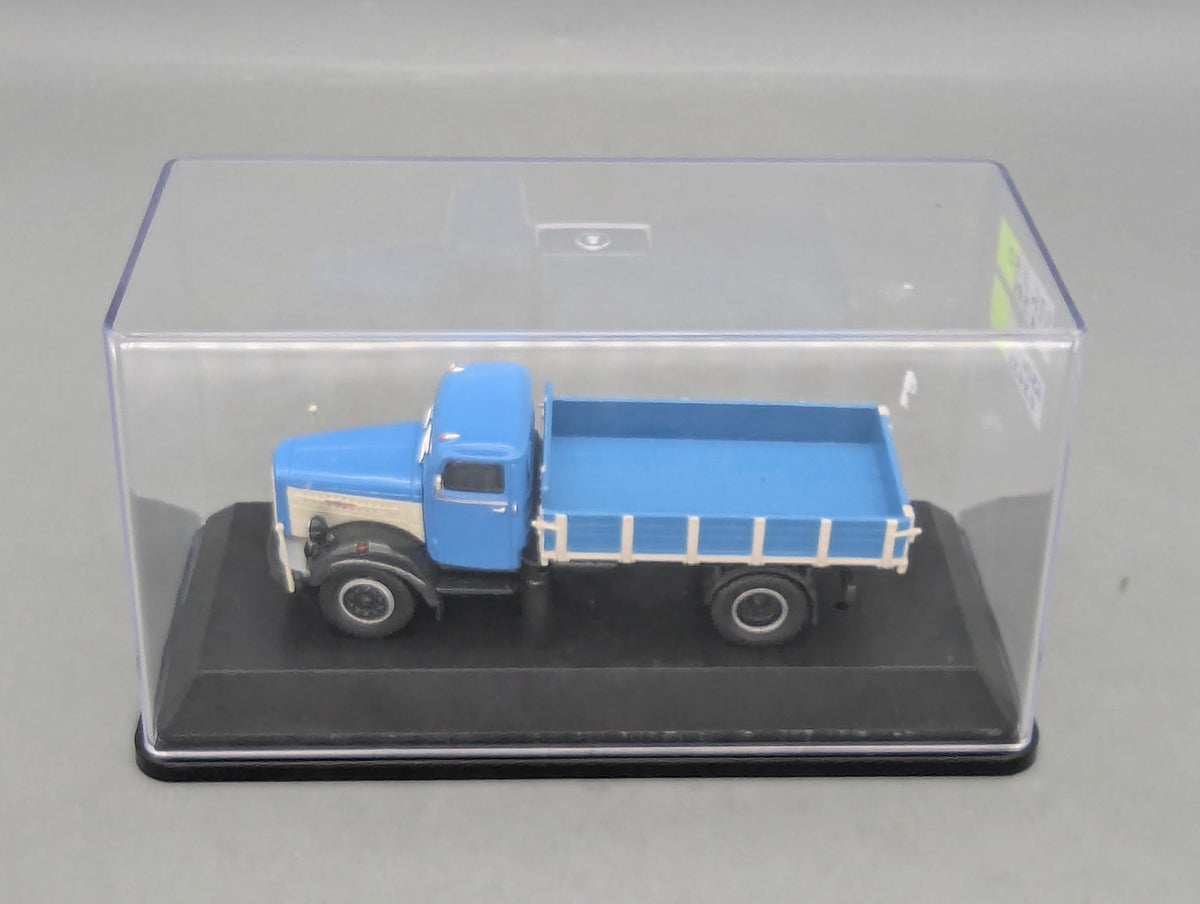 LKW Modell 1:50 NZG 584 Scania Vabis L60 Pritschen LKW Blau Weiß mit Vitrine