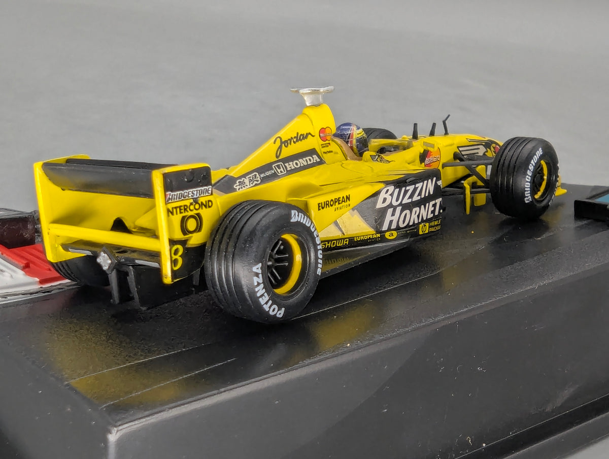 Modellautos 1:43 Hot Wheels Racing 24839 Jordan 199 #8 H.-H. Frentzen mit OVP