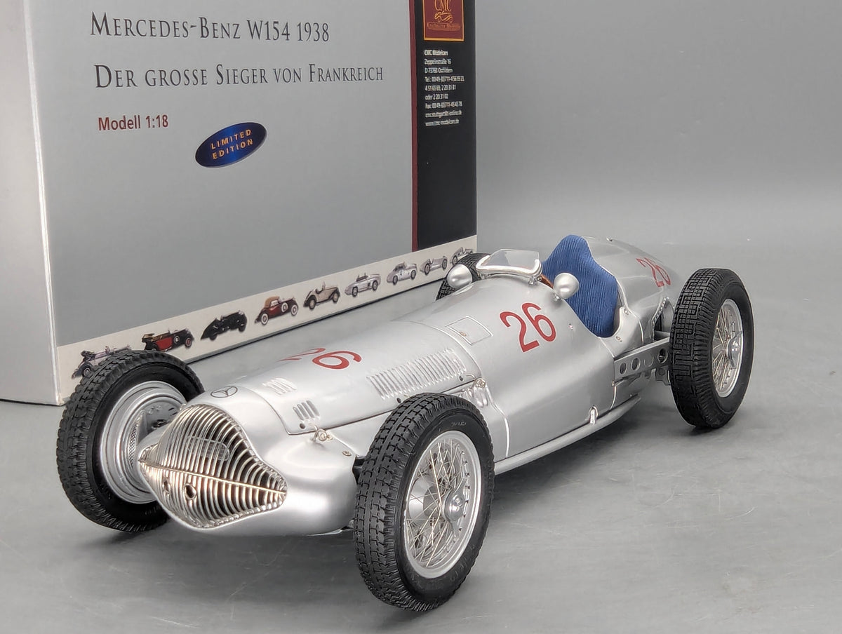 Modellautos 1:18 CMC Mercedes Benz W154 Der Große Sieger Frankreich 1938 #26 OVP