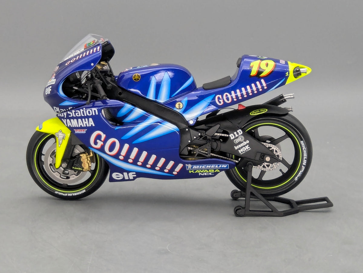 Motorrad Modell 1:12 Minichamps Yamaha YRZ 500 GP 2001 #19 Olivier Jacque OVP
