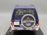 Modellautos 1:18 Sun Star Mitsubishi Pajero Long 3.5 V6 1998 Royal Blue mit OVP