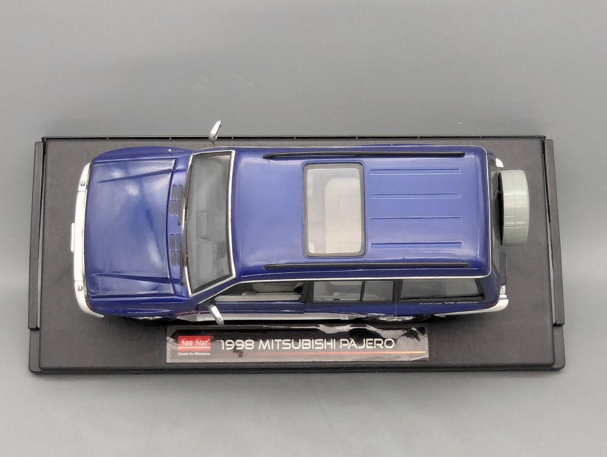 Modellautos 1:18 Sun Star Mitsubishi Pajero Long 3.5 V6 1998 Royal Blue mit OVP