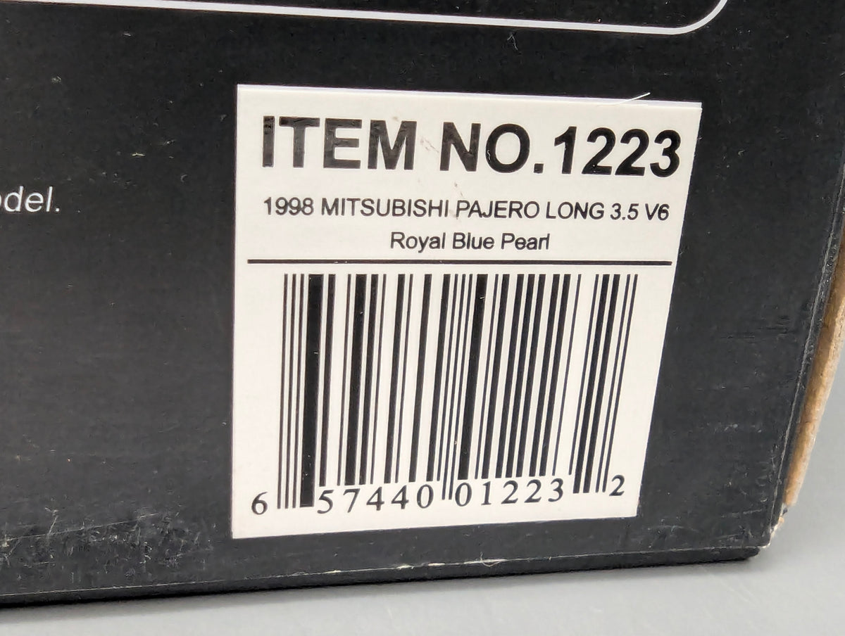 Modellautos 1:18 Sun Star Mitsubishi Pajero Long 3.5 V6 1998 Royal Blue mit OVP