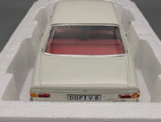 Modellautos 1:18 Schuco Glas 2600 V8 Weiß mit OVP