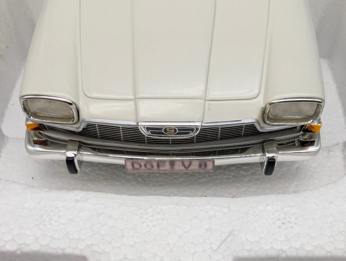 Modellautos 1:18 Schuco Glas 2600 V8 Weiß mit OVP