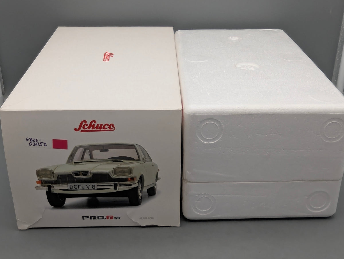 Modellautos 1:18 Schuco Glas 2600 V8 Weiß mit OVP