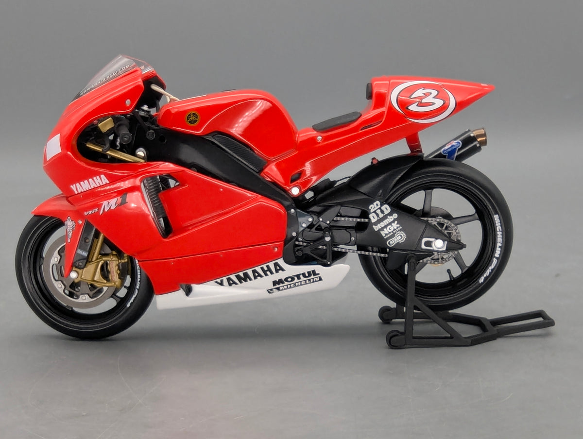 Motorrad Modell 1:12 Minichamps Yamaha YZR-M1 Moto GP 2002 #3 Max Biaggi mit OVP