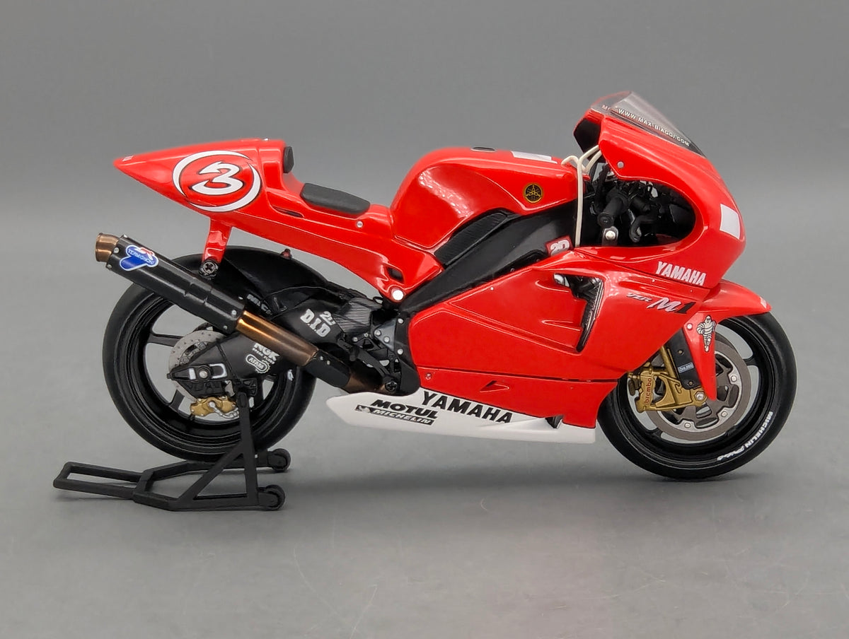 Motorrad Modell 1:12 Minichamps Yamaha YZR-M1 Moto GP 2002 #3 Max Biaggi mit OVP