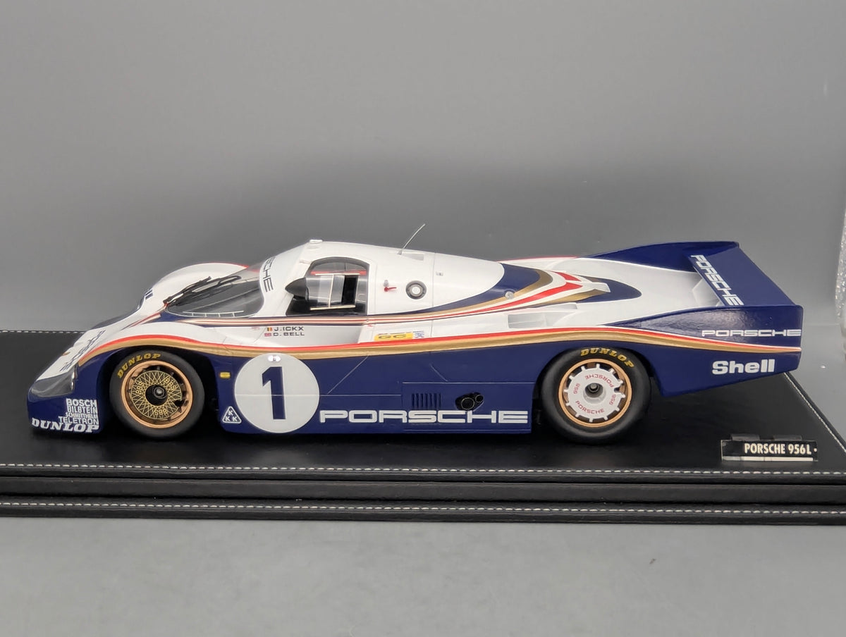 Modellautos 1:12 TSM Porsche 956L WINNER 24h Le Mans 1982 #1 Ickx + Bell Vitrine