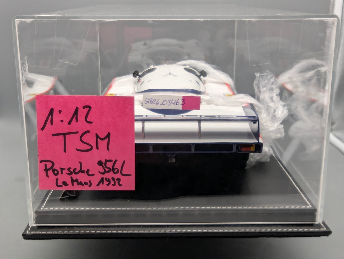 Modellautos 1:12 TSM Porsche 956L WINNER 24h Le Mans 1982 #1 Ickx + Bell Vitrine