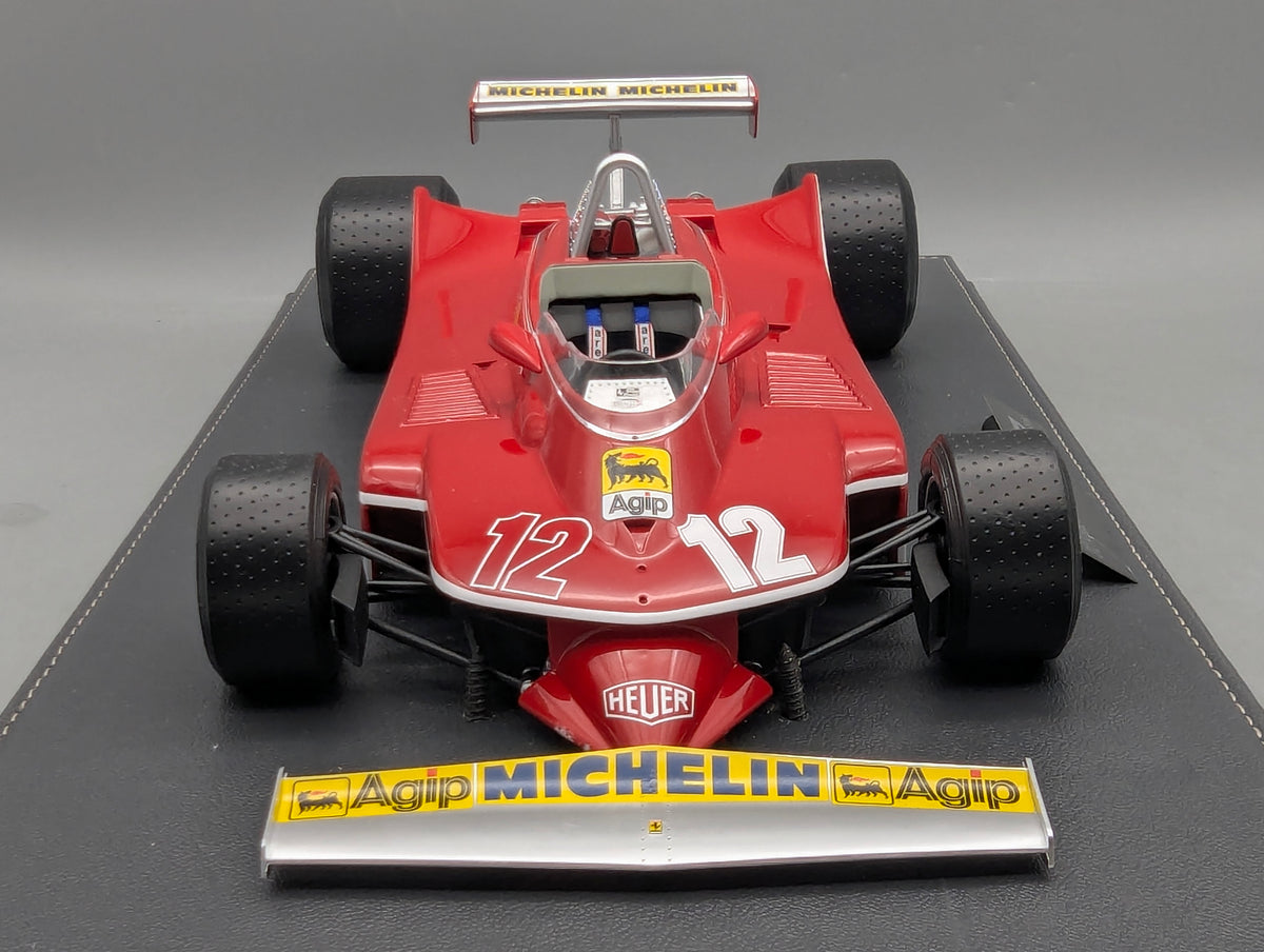 Modellautos 1:12 GP Replicas Ferrari 312 T4 2nd WC 1979 #12 G Villeneuve Vitrine