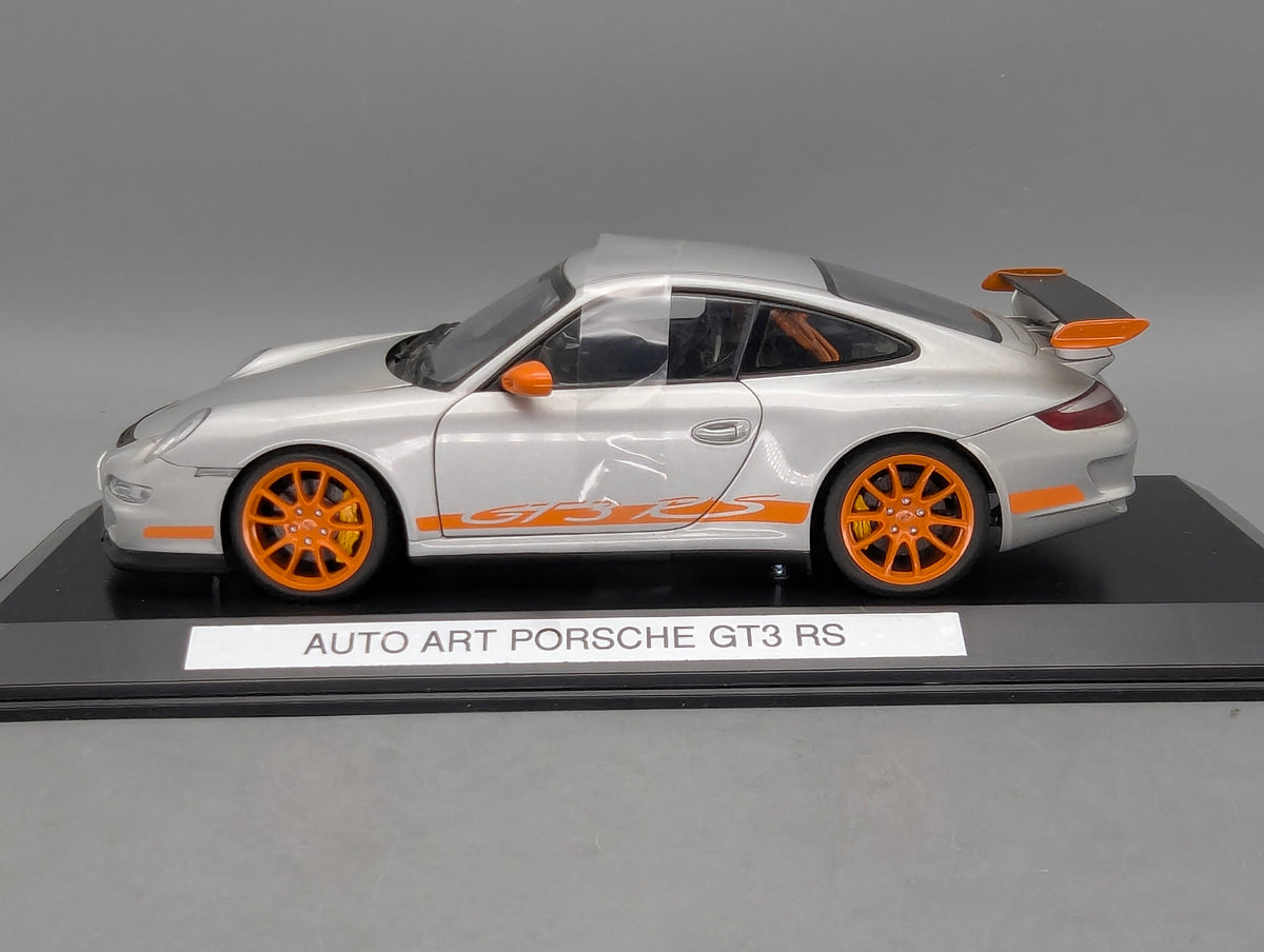 Modellautos 1:18 Autoart Porsche 911 (997) GT3 Promo Cup 2006 mit OVP