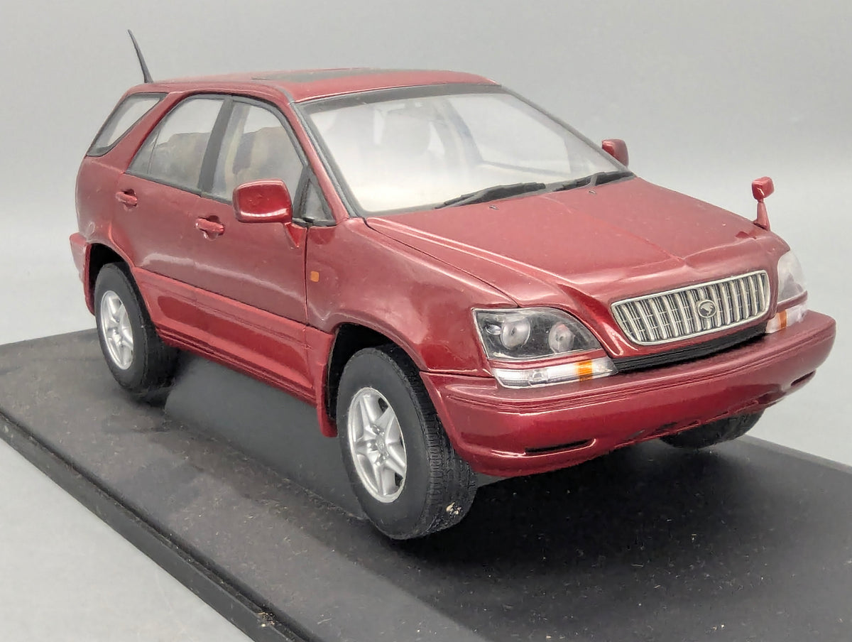 Modellautos 1:18 AUTOart 70035 Toyota Harrier Rot Metallic mit OVP