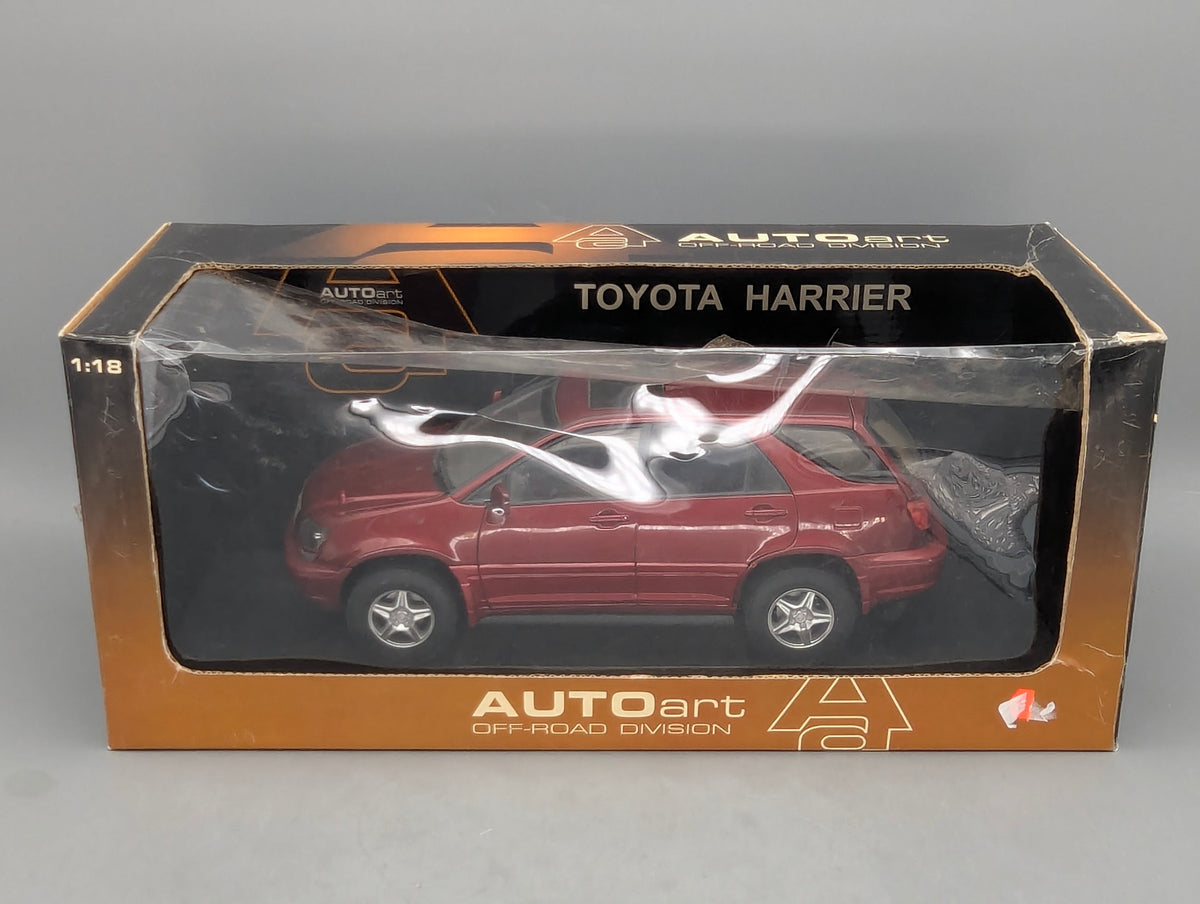 Modellautos 1:18 AUTOart 70035 Toyota Harrier Rot Metallic mit OVP
