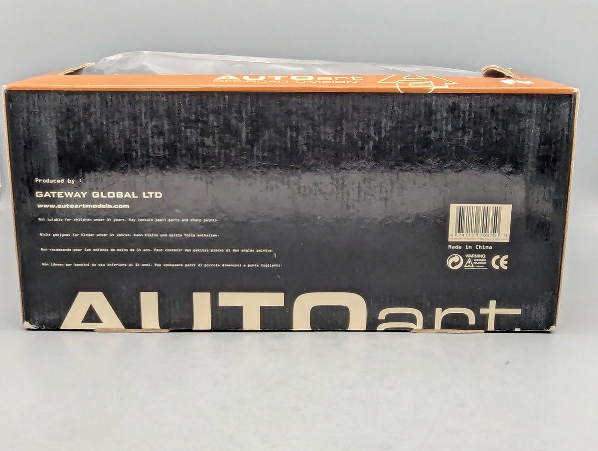 Modellautos 1:18 AUTOart 70035 Toyota Harrier Rot Metallic mit OVP