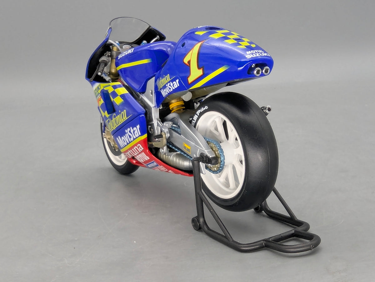 Motorrad Modell 1:12 Minichamps Suzuki RGV-Gamma GP2001 #1 Kenny Roberts mit OVP