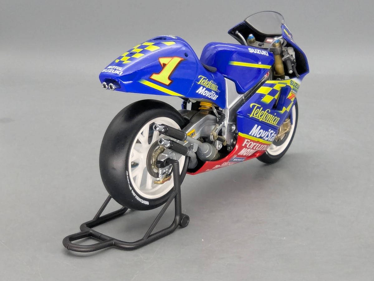 Motorrad Modell 1:12 Minichamps Suzuki RGV-Gamma GP2001 #1 Kenny Roberts mit OVP