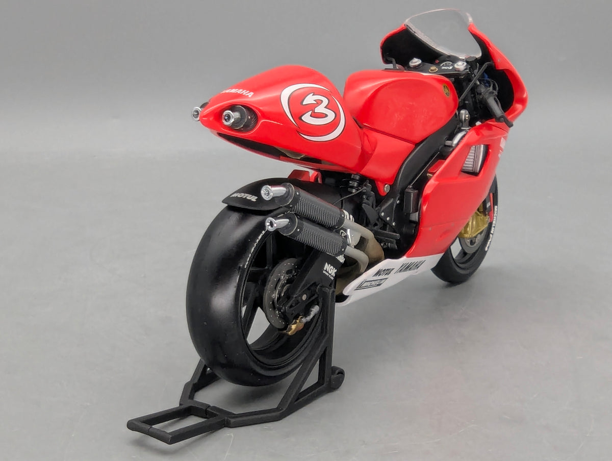 Motorrad Modell 1:12 Minichamps Yamaha YZR 500 Moto GP 2001 #3 Max Biaggi OVP