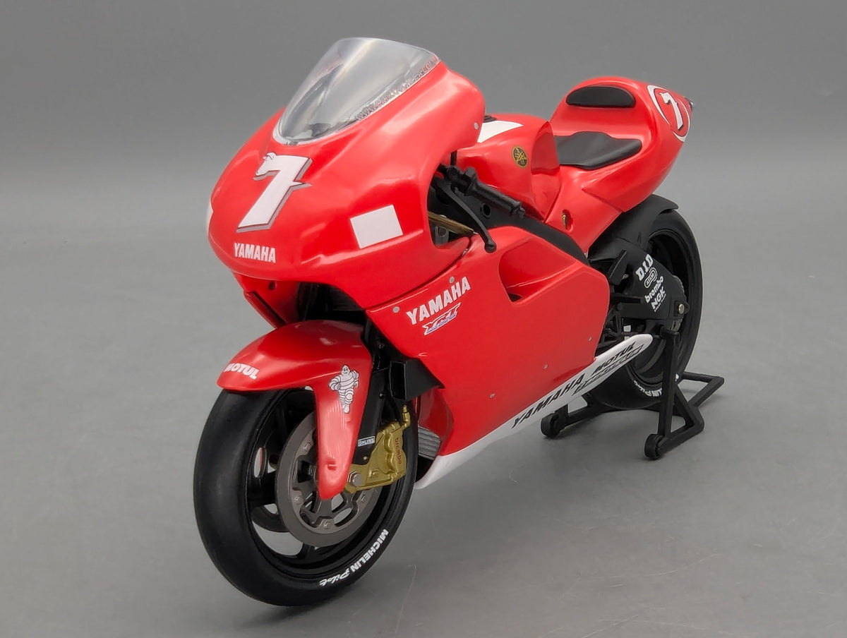 Motorrad Modell 1:12 Minichamps Yamaha YZR 500 Moto GP 2001 #7 Carlos Checa OVP