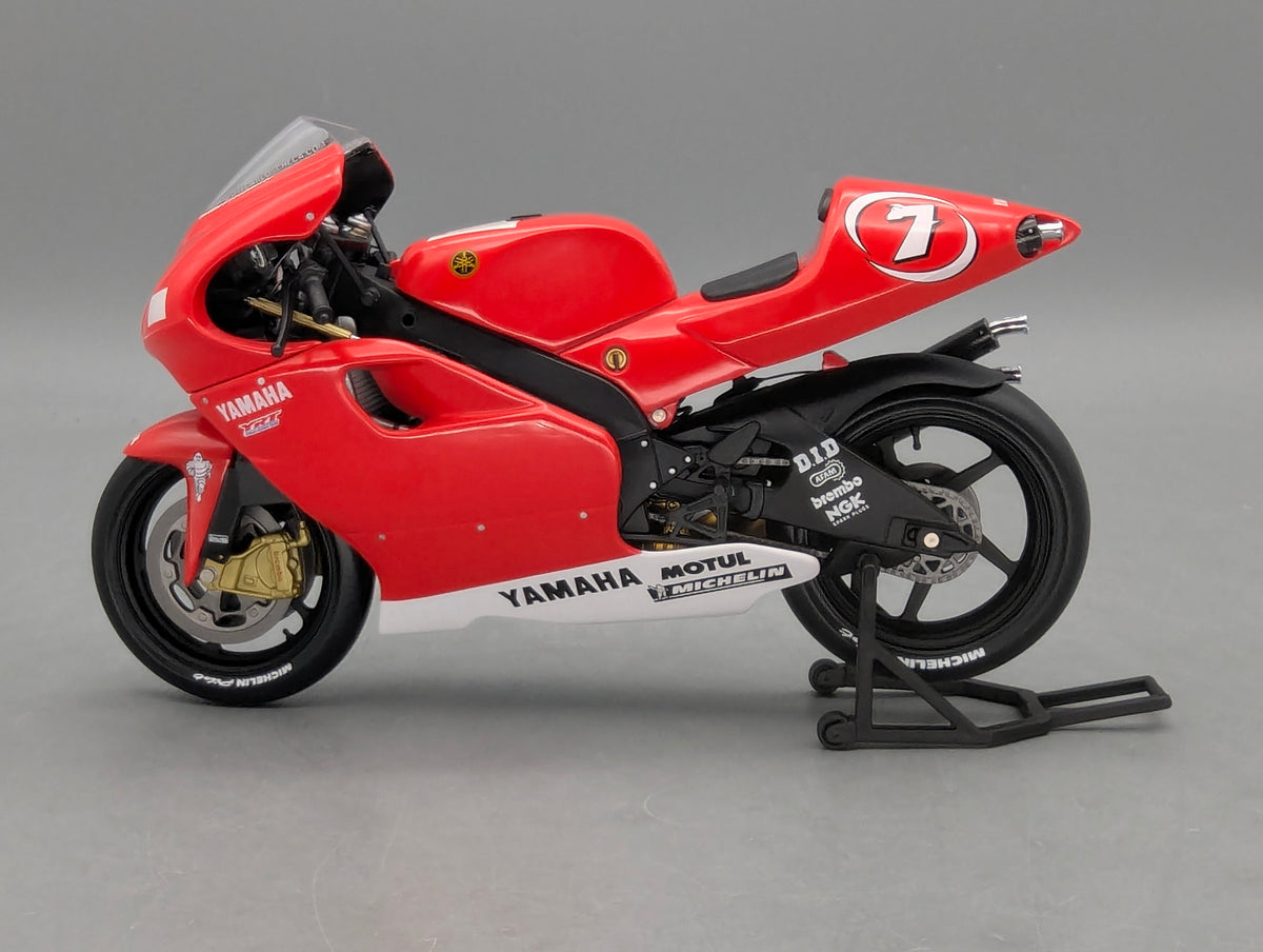 Motorrad Modell 1:12 Minichamps Yamaha YZR 500 Moto GP 2001 #7 Carlos Checa OVP
