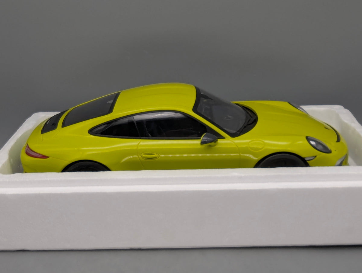 Modellautos 1:12 Minichamps Porsche 911 R Ring Police 2016 Lichtgrün mit OVP