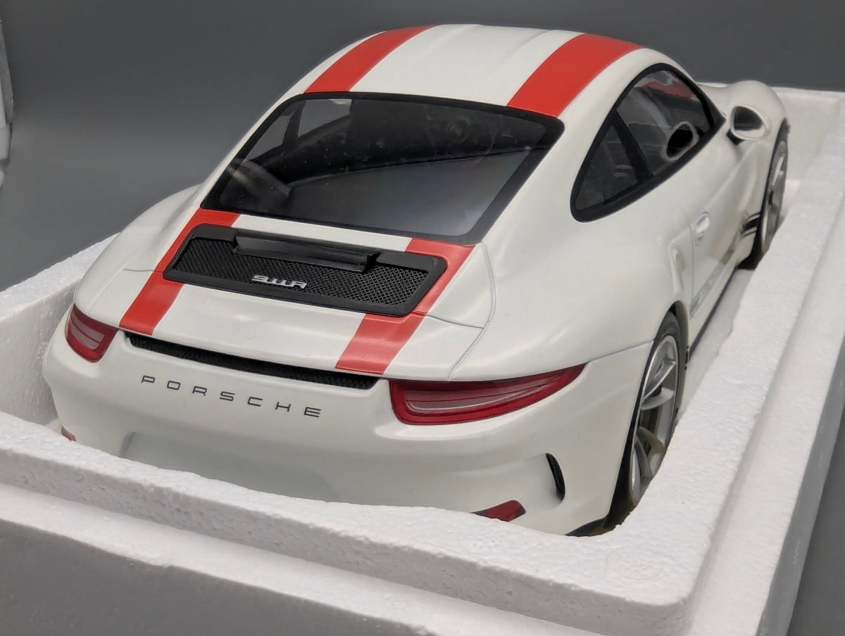 Modellautos 1:12 Minichamps Porsche 911 R 2016 Weiß mit OVP