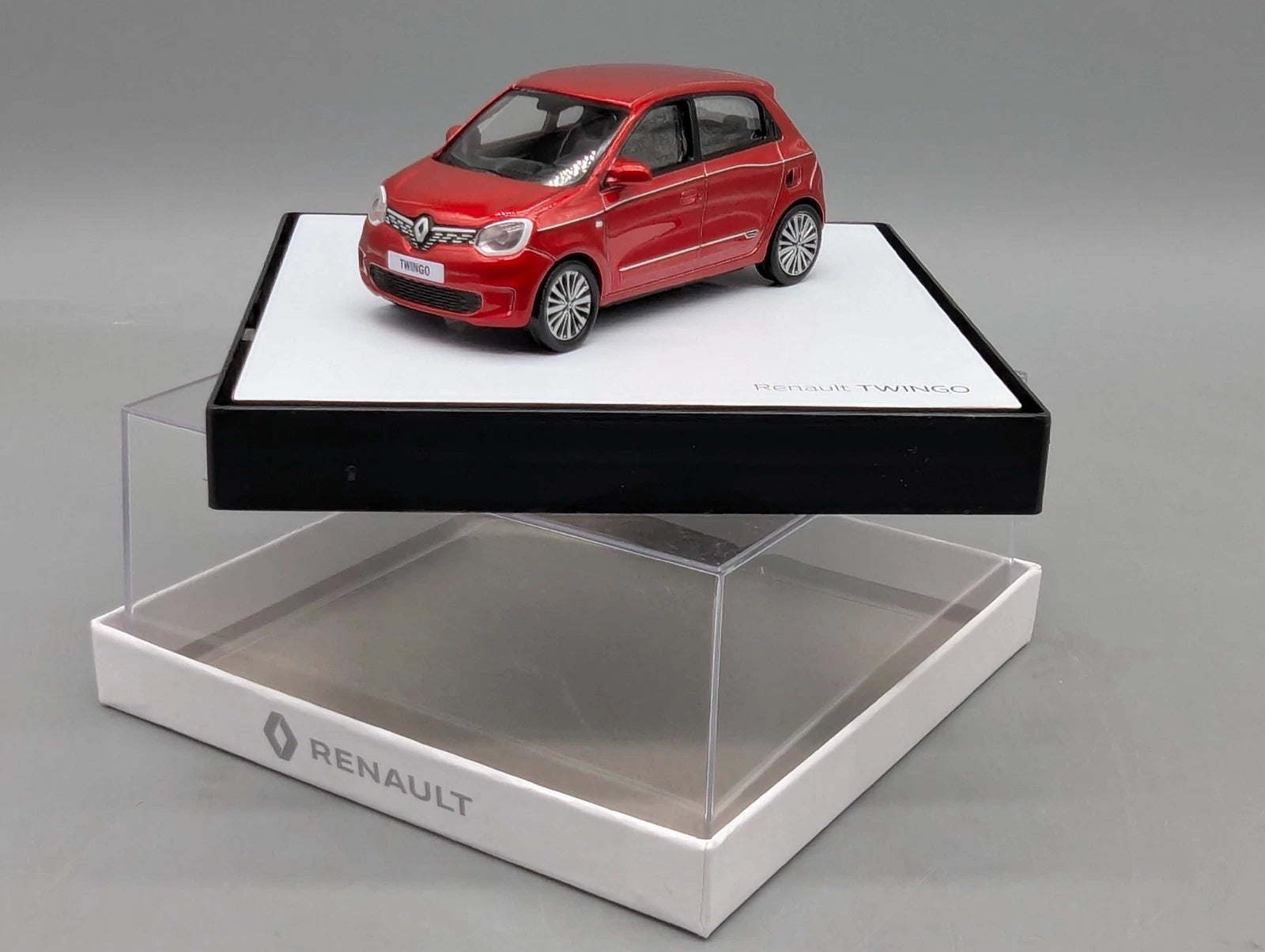 Modellautos 1:43 Norev Renault Twingo Rouge Rot mit OVP