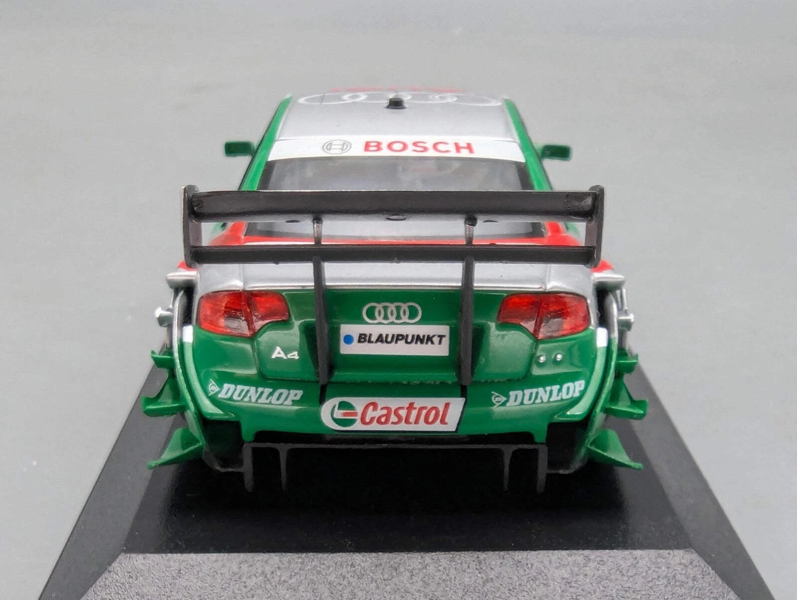 Modellautos 1:43 Minichamps Audi A4 DTM 2004 Kaffer #14 mit OVP