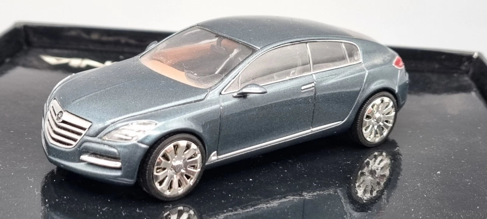 Modellautos 1:43 Norev Opel Insignia Dealer OVP #2