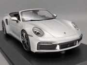 Modellautos 1:18 Minichamps Porsche 911 turbo S Cabriolet 2020 Silber mit OVP