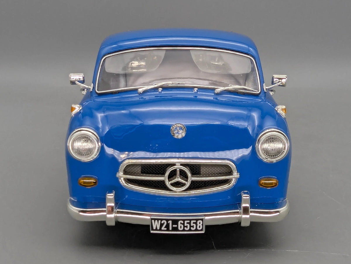 Modellautos 1:18 Werk83 iScale Mercedes Renntransporter Das blaue Wunder mit OVP