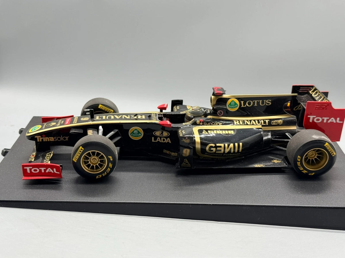 Modellautos 1:18 Minichamps Lotus Renault GP N.Heidfeld Showcar 2011 + OVP