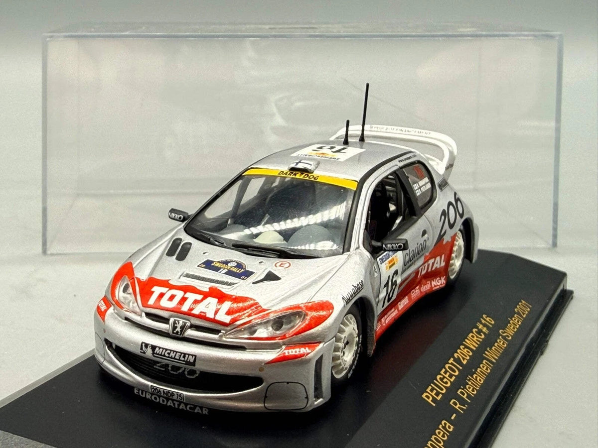 Modellautos 1:43 Ixo Peugeot 206 WRC Winner Catalunya 2001 #16 mit OVP