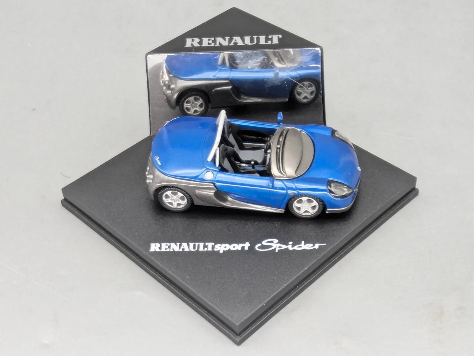 Modellautos 1:43 Vitesse Renault Sport Spider Blau mit Vitrine