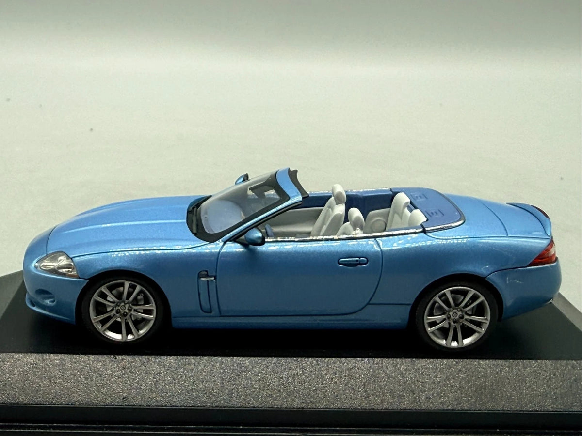 Modellautos 1:43 Minichamps Jaguar XK Cabriolet mit OVP